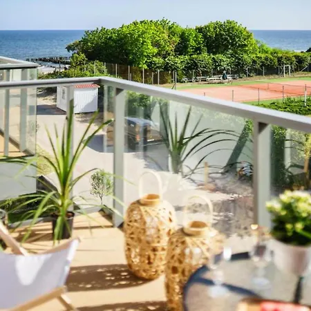 1 Bedroom Cozy Apartment In Dziwnow Daire